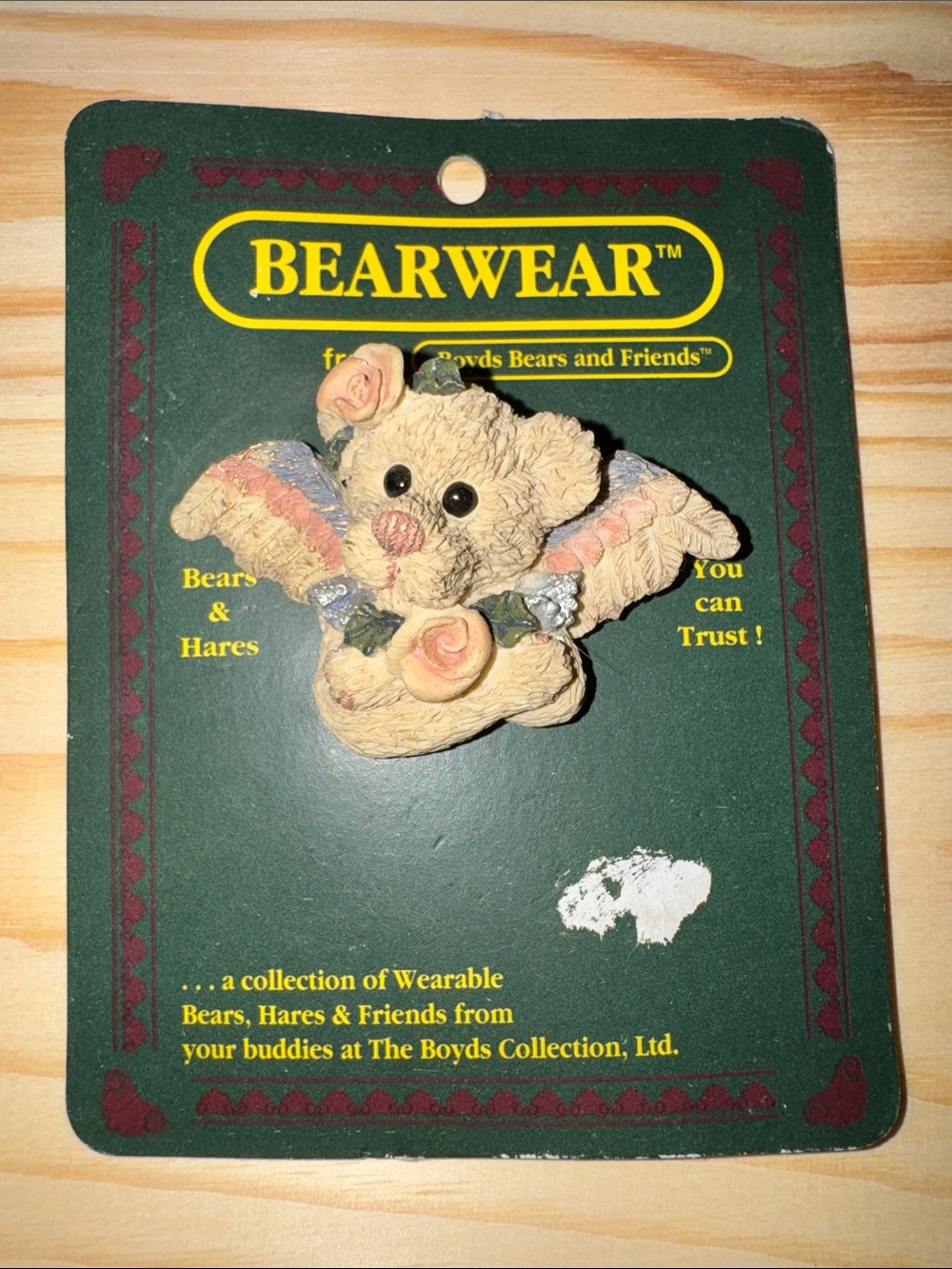 Bearwear Boyds Bears and Friends : Angel Bear Resin Pin - Cream with Pastel